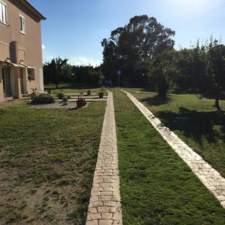 ゲストハウス La Maison Di Zia Annina Costa Smeralda オルビア